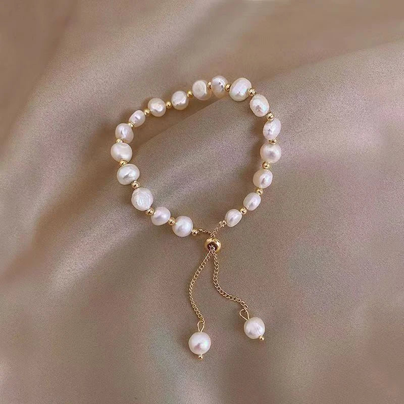Elegant Baroque Pearl Beaded Bracelet