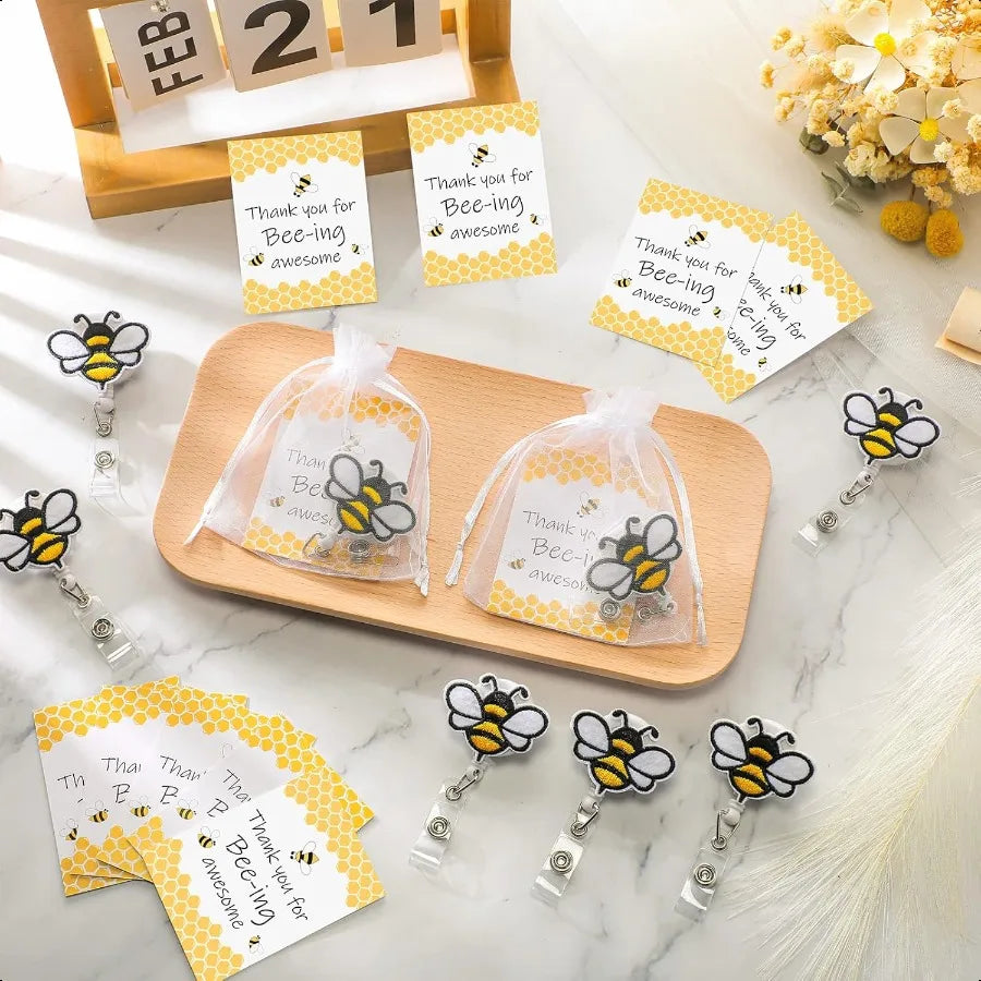 Employee Appreciation Gift Bee Badge Reel Retractable Badge Holders Clips Thanksgiving Day Inspirational Cards Organza Bag Bee