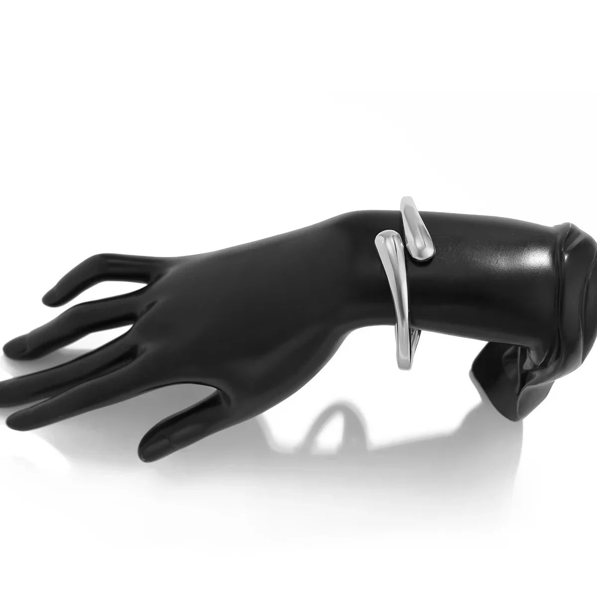 Bracelet for Women 2024 Design Sense Fashion Trend Metal Smooth Water Drop Hug Jewelry Pulseras Mujer Sterling Silver 925 Girl