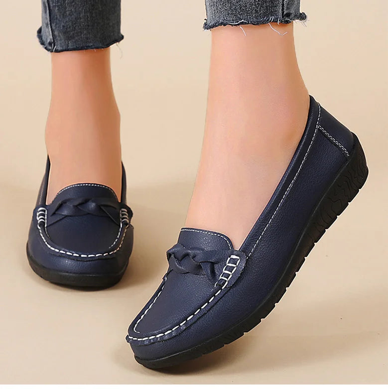 Soft Leather Flat Shoes
