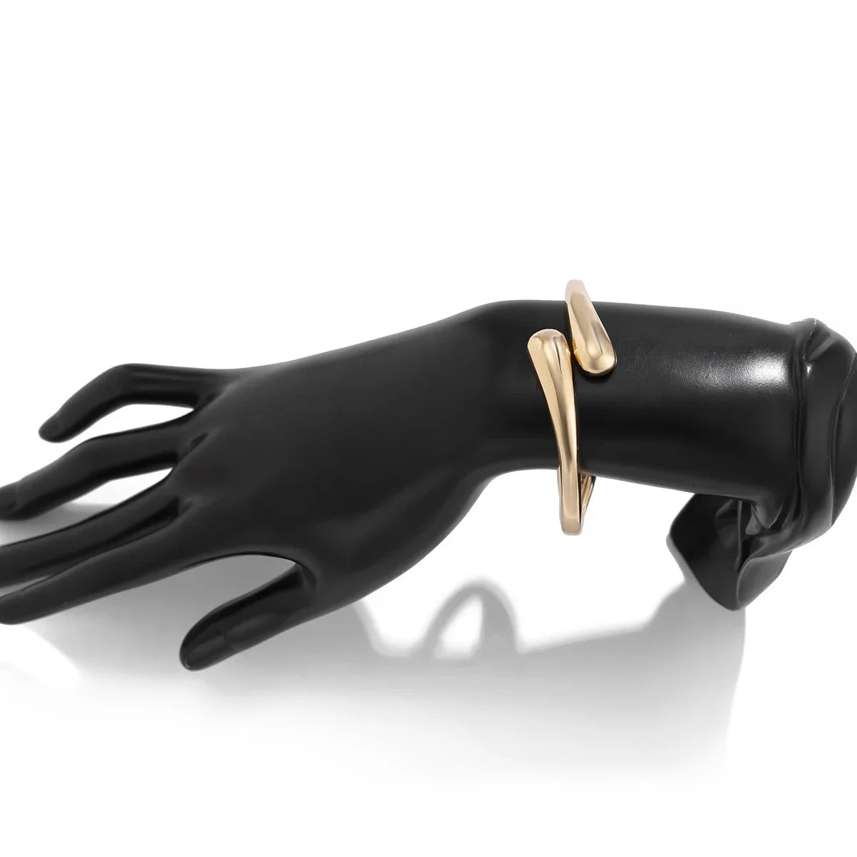 Bracelet for Women 2024 Design Sense Fashion Trend Metal Smooth Water Drop Hug Jewelry Pulseras Mujer Sterling Silver 925 Girl