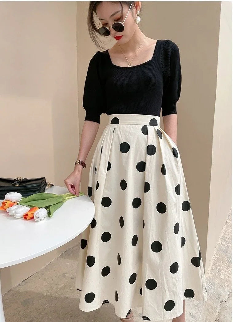 Chic and Vintage Skirt