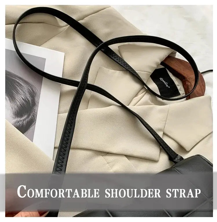 Isa' s Crossbody Handbag