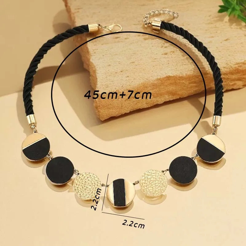Choker in Black n Gold