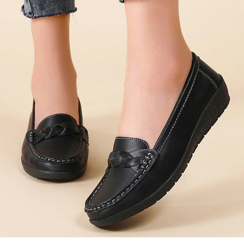 Soft Leather Flat Shoes
